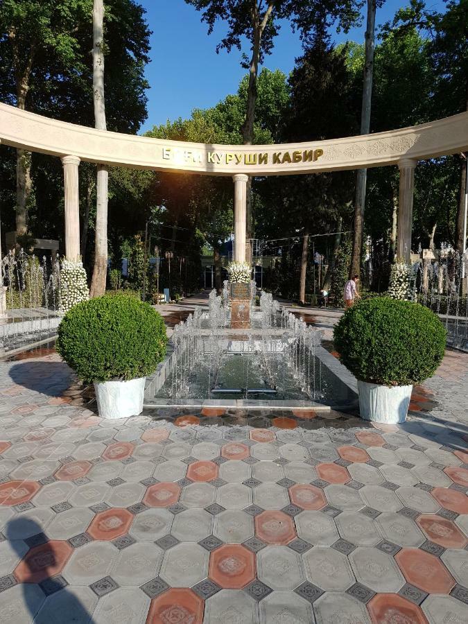 Hotel Vatan Duszanbe Zewnętrze zdjęcie